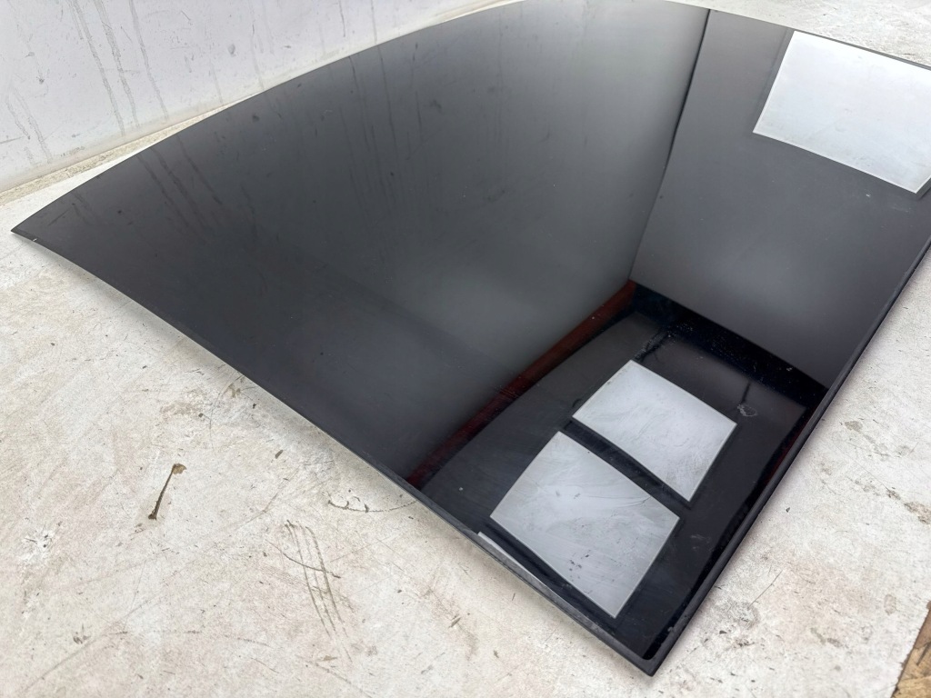 Volkswagen golf viii 2023 середина стеклянный люк Недорого