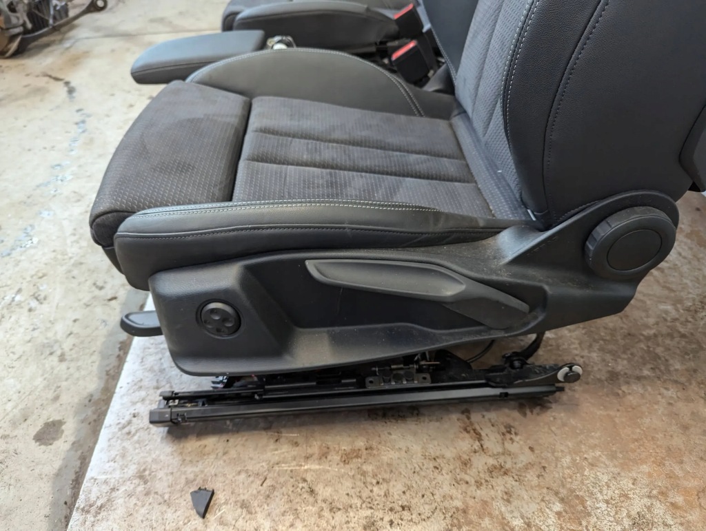 фото №10, Audi a4 b9 8w 2019-2024 сидіння заднє сидіння підлокітник s-line lift підігрів sedan