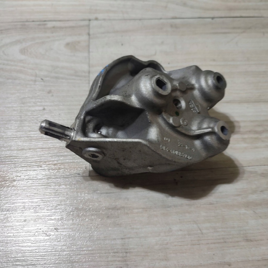 фото №1, Peugeot 308 2019 кронштейн / кронштейн насоса пального