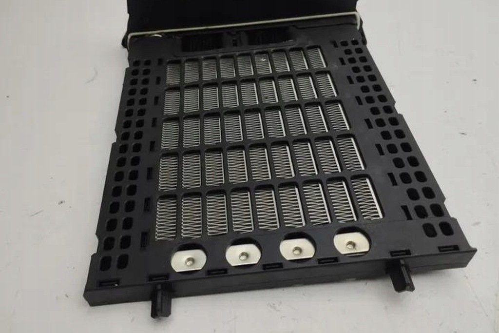 фото №7, Радиатор электрический отопителя mercedes-benz a w169 a1698300861 2.0l