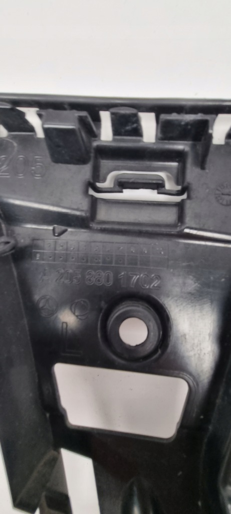 фото №14, Mercedes w205 направляющая бампера заднего правый i левый a2058801702, a2058801802