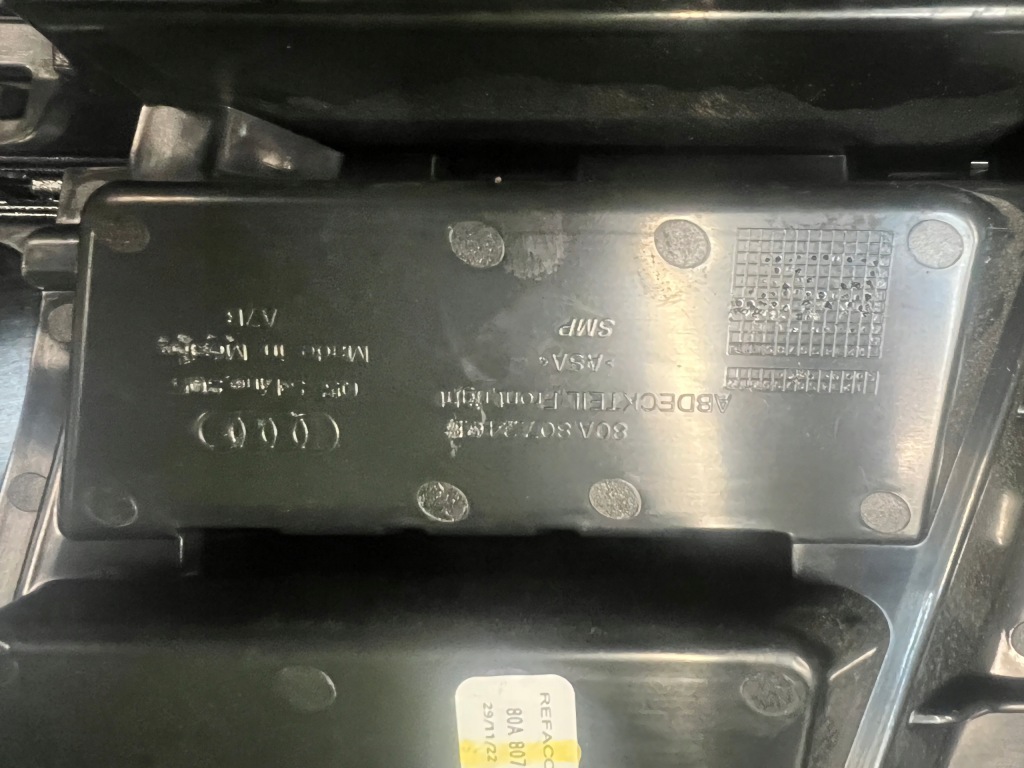 фото №6, Решітка бампера правий перед audi q5 s-line 80a807246b