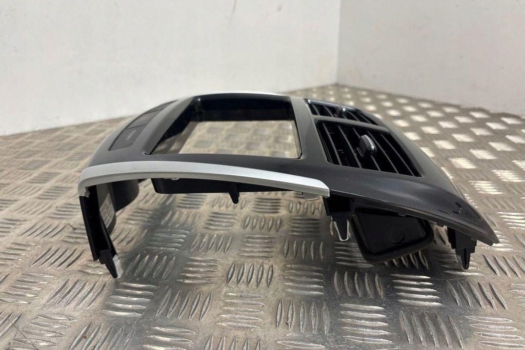 фото №7, Впуск воздуха консоли peugeot 4008 8002a916xb 1.8l дизель 110kw 2013