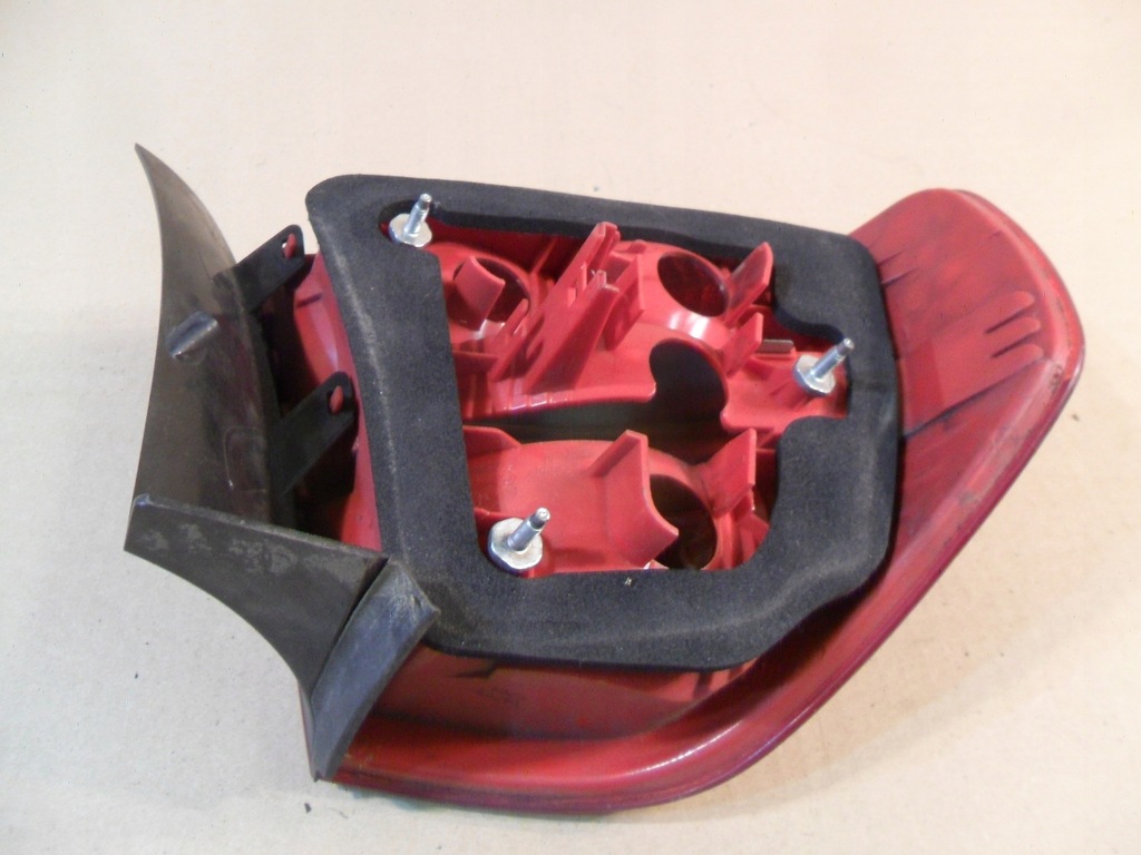 фото №13, Bmw 3 e90 sedan 6937458 led лампа правая задняя задняя