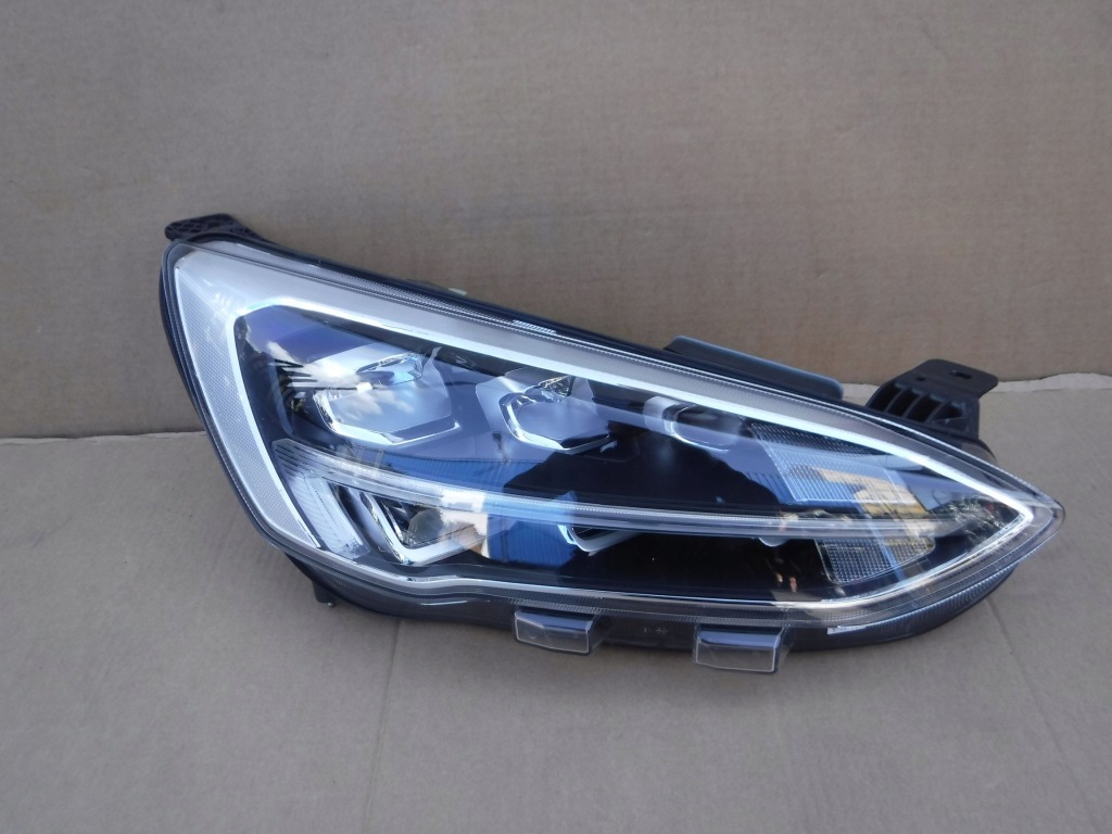 Купити Фара фара правий full led ford focus mk4
