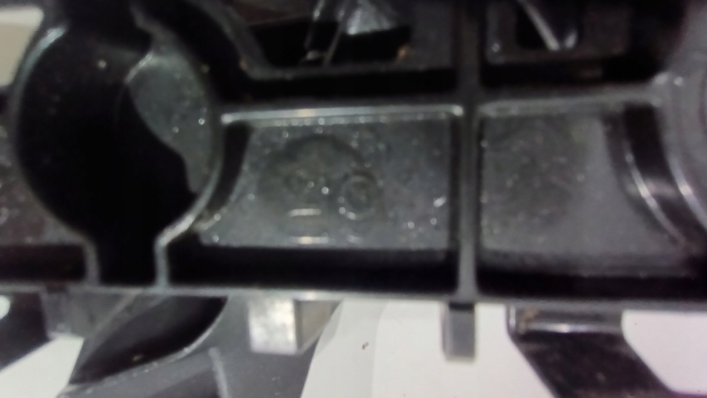 фото №5, Corolla e21 хэтчбек направляющая задний задняя правый