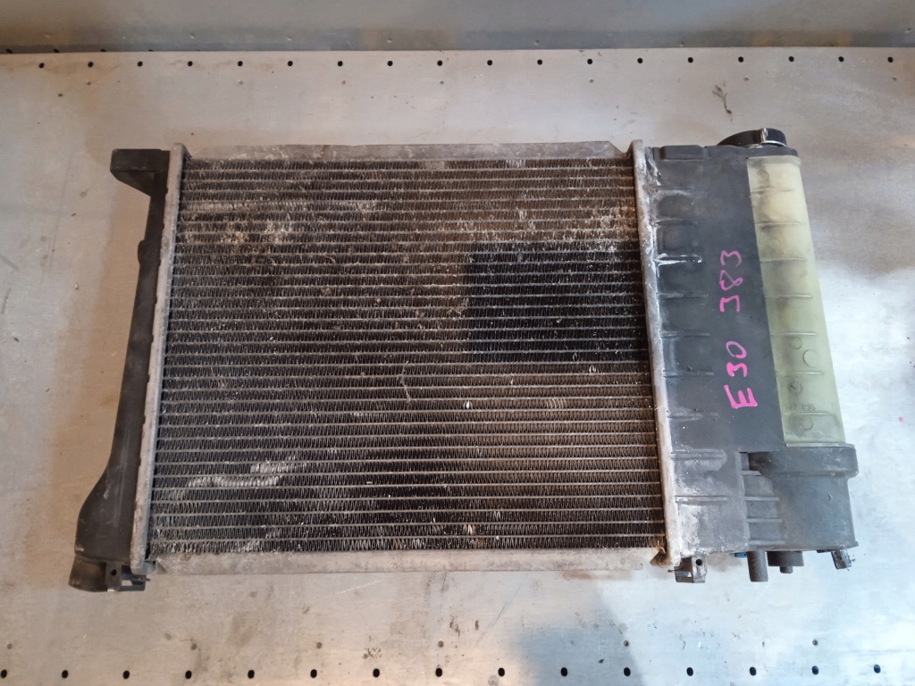 Купить Радиатор воды к bmw e30 m40