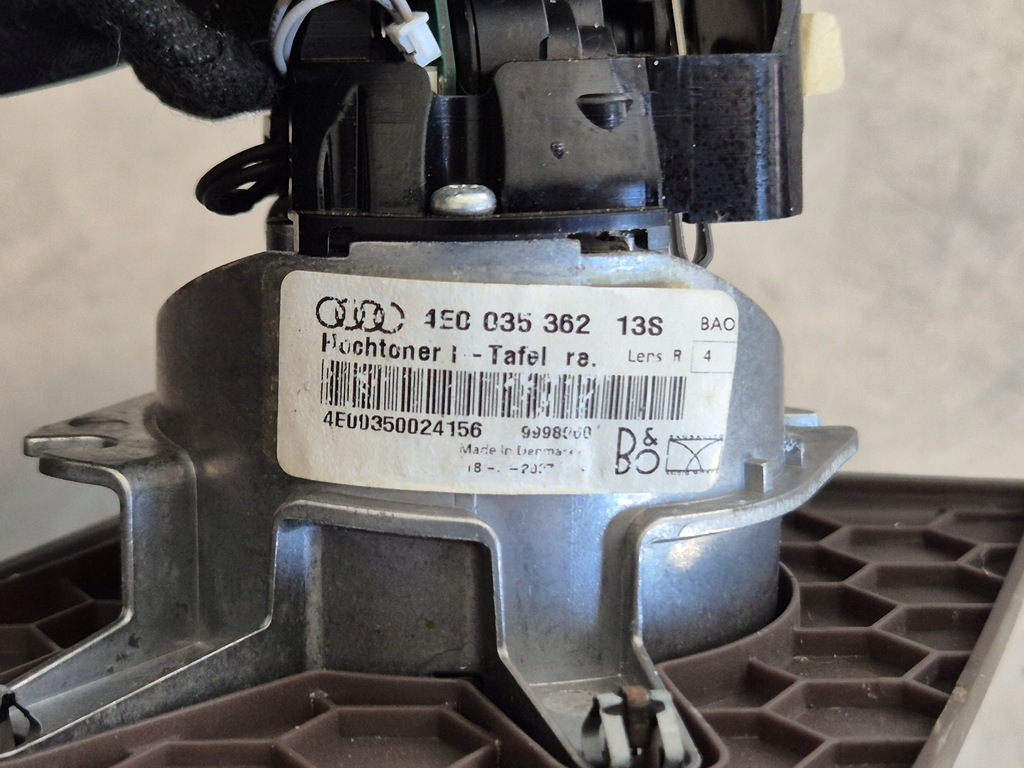 фото №7, Audi a8 d3 s8 динамик консоли bang olufsen b&o выдвижной 4e0035362 4e0868888