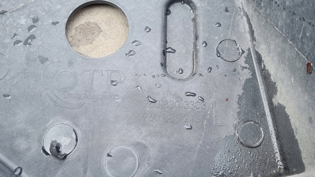 фото №10, Mercedes actros mp4 кронштейн бампера лампи ліва