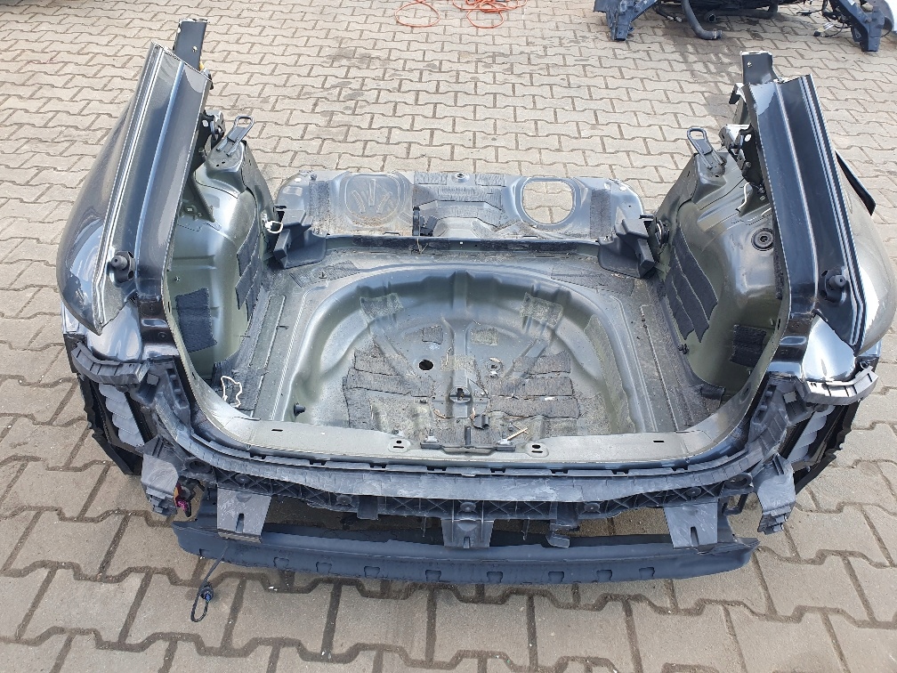 фото №1, Audi a3 s-line s3 8y чверть задній pas піддон