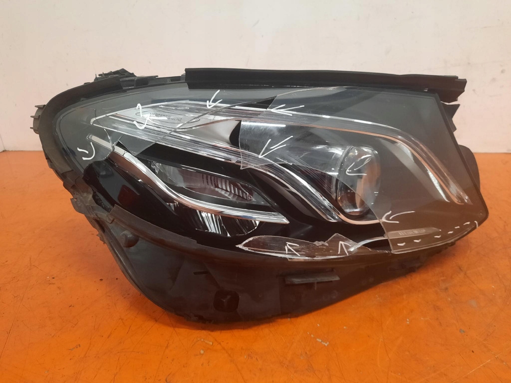 фото №1, Mercedes e-klasa w213 16-23 фара правый перед a2139087606