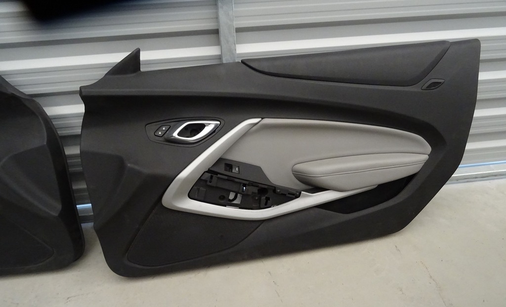 фото №1, 2016 camaro обшивка обивка дверь правый кожа