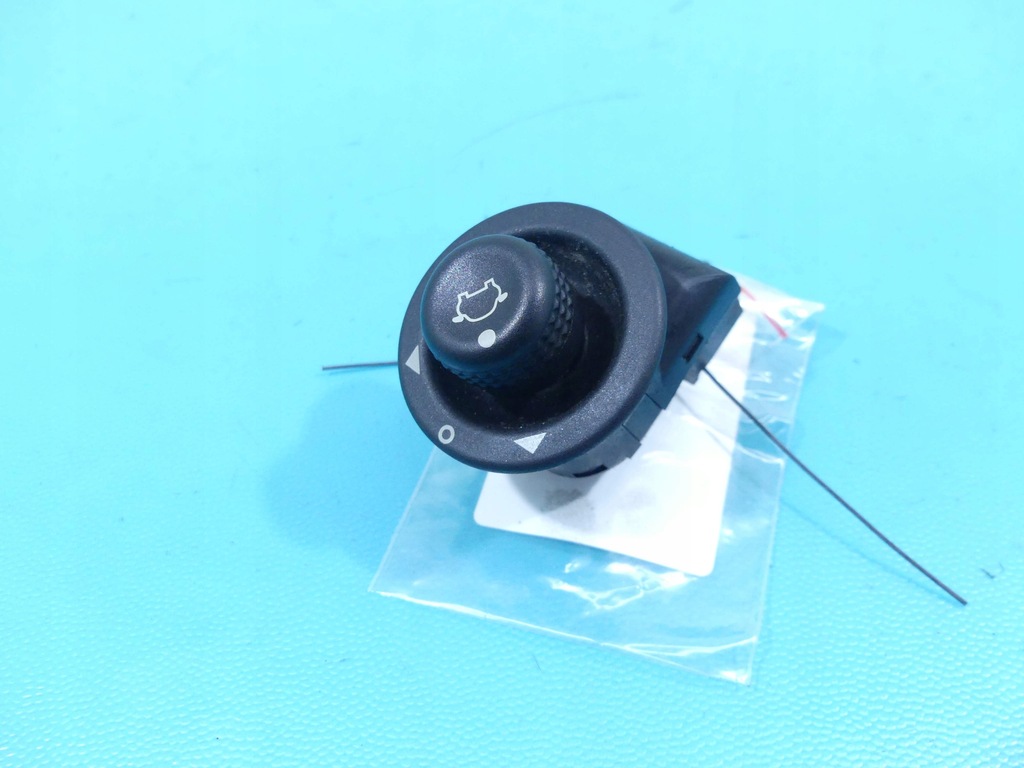 фото №1, Переключатель регулировки зеркал ford fiesta mk7