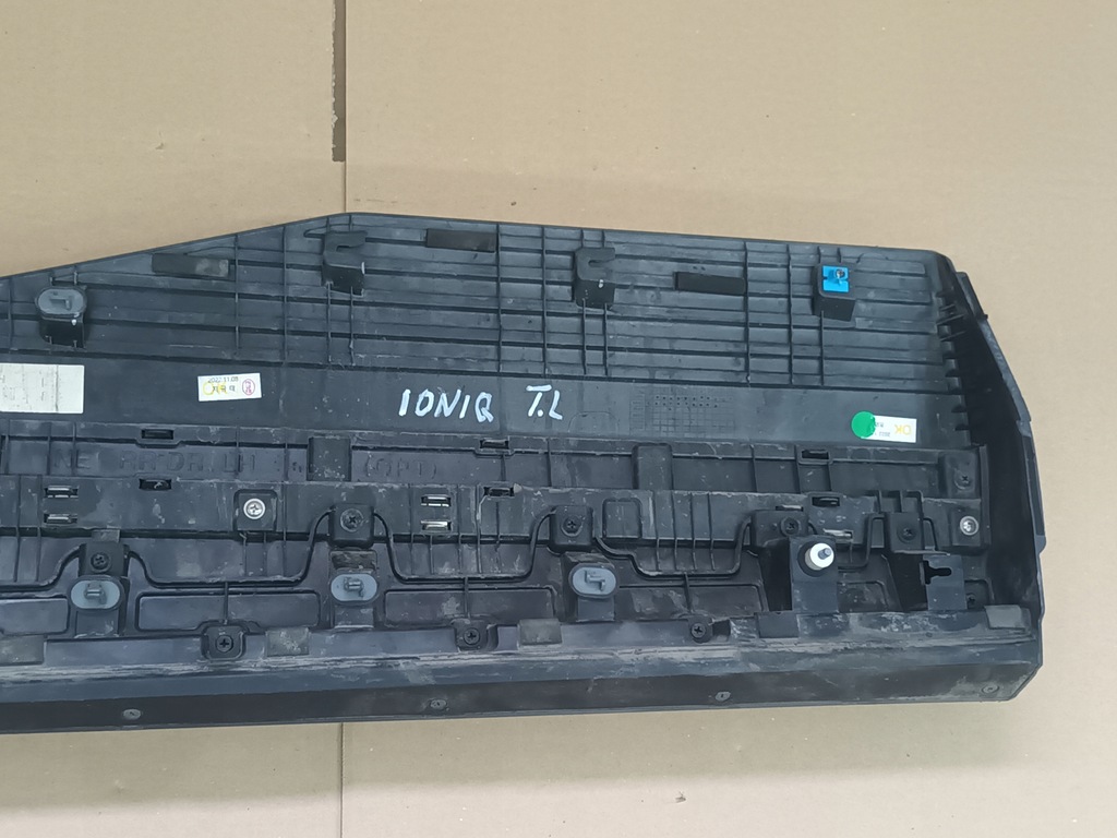 фото №8, Молдинг na двері лівий задня hyundai ioniq 5 задня ліва