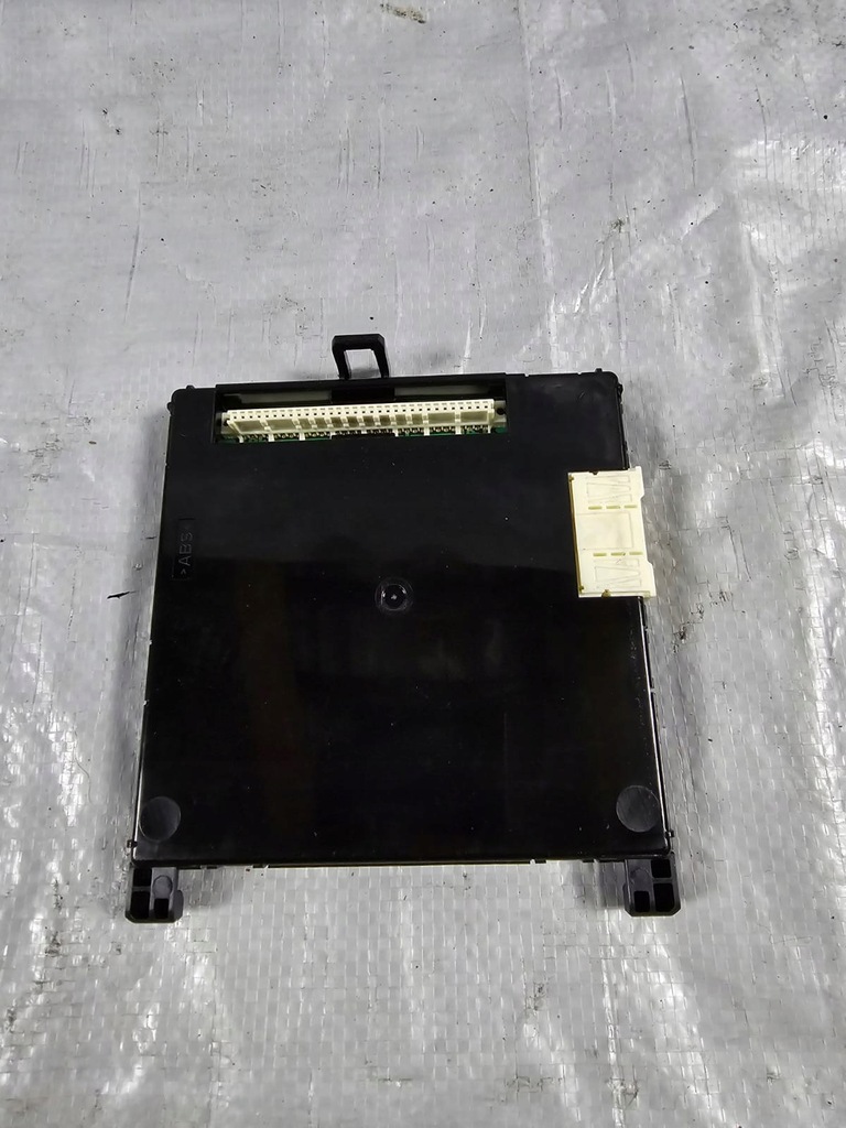 фото №1, Toyota auris ii коробка модуль bsi 89221-02480