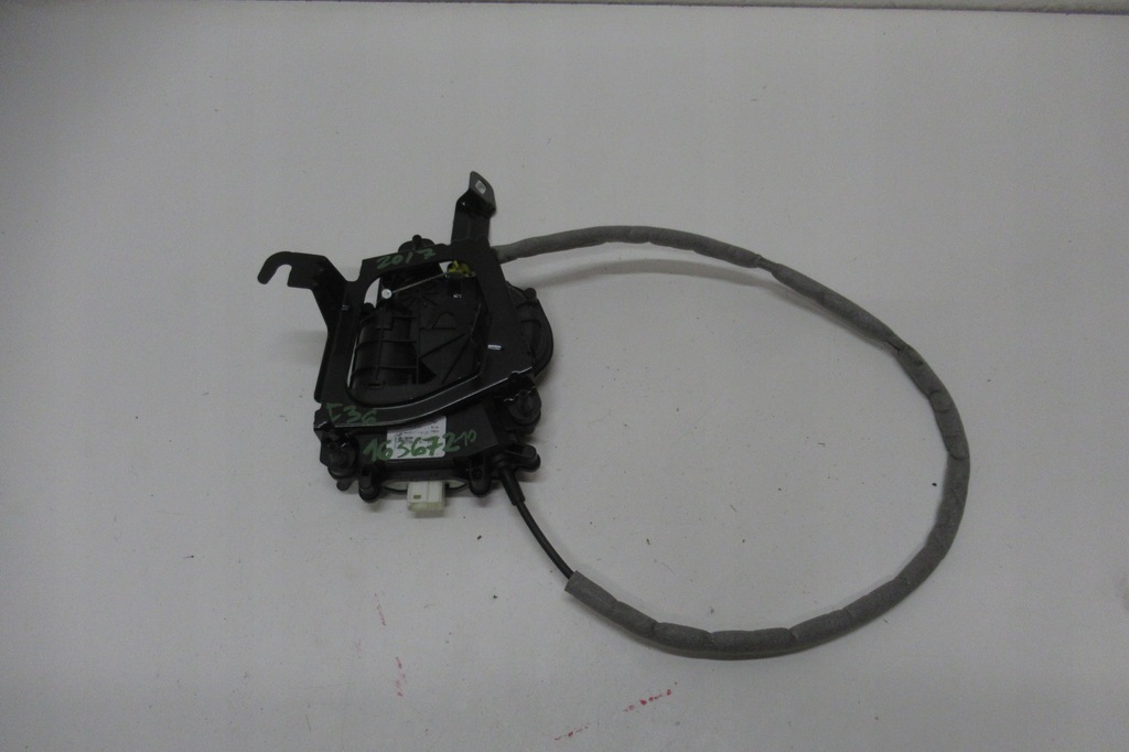 фото №1, Bmw 4 f36 17r доводчик замка крышки багажника задняя