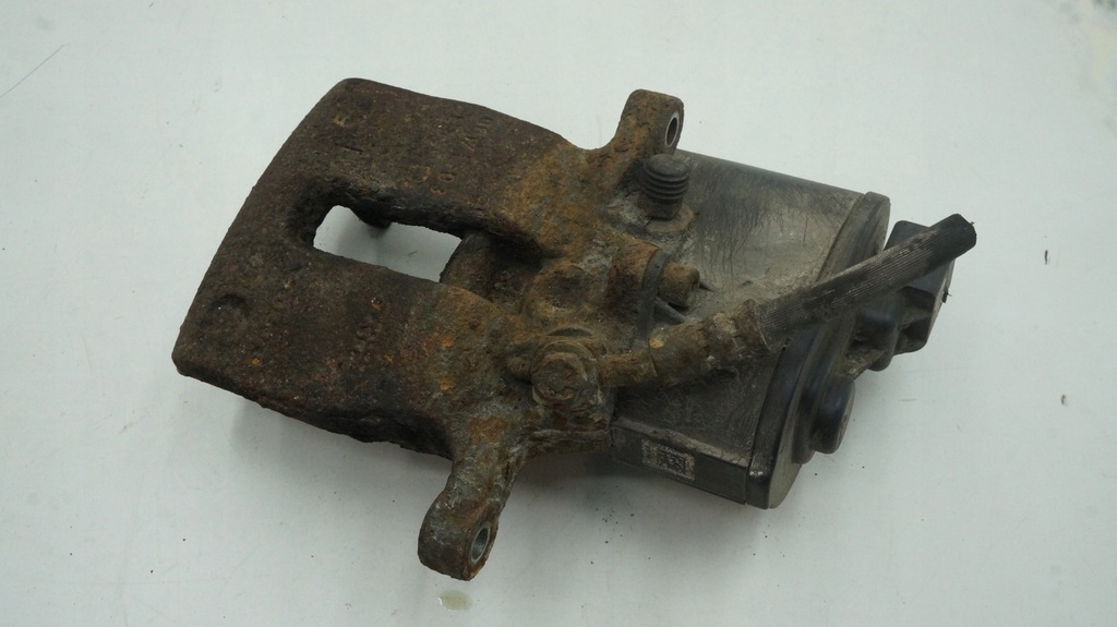 фото №1, Volvo v70 iii s80 ii суппорт тормозной левый задняя ele