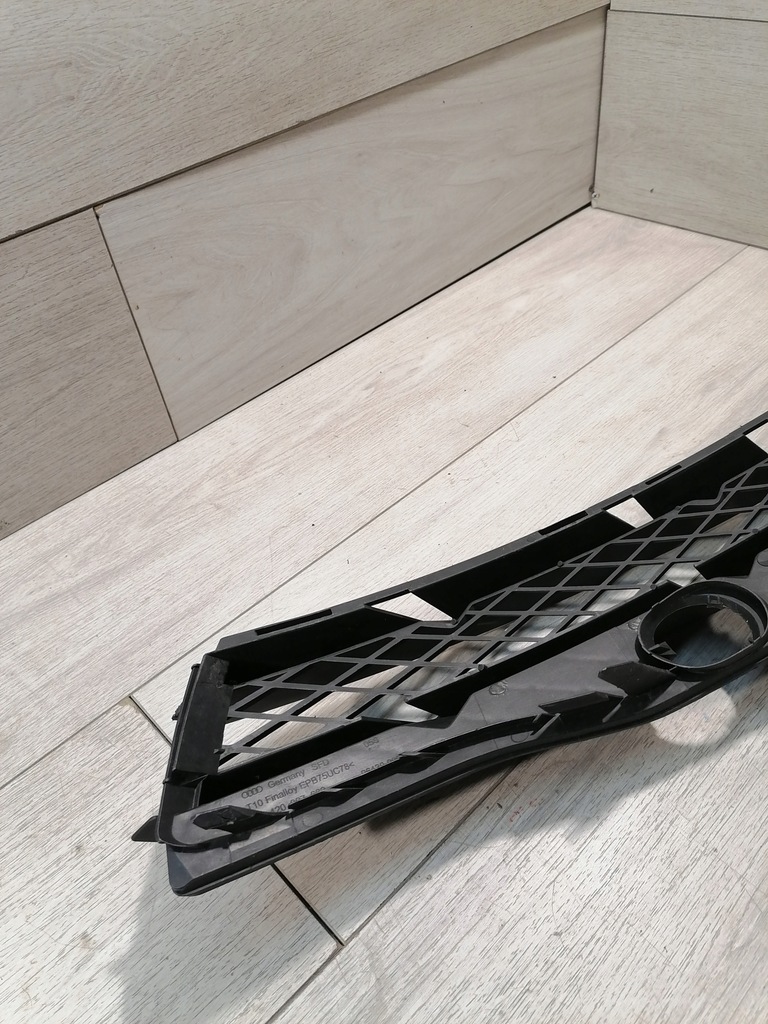 фото №9, Audi r8 решётка бампер правый перед 420807682