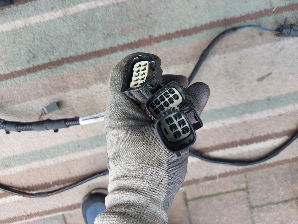 фото №5, Жгут бампера задняя aston martin vantage 17r