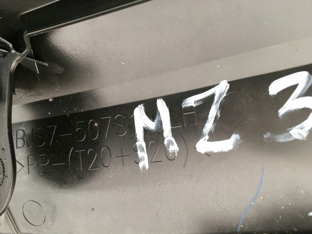 фото №8, Mazda 3 13-18 жабо пластиковий bjs7507x2