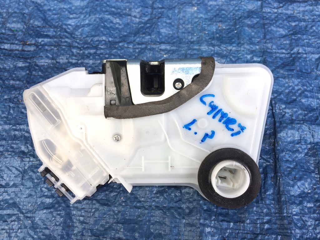 фото №1, Toyota camry viii xv70 замок дверь левый перед 90220085 / eu