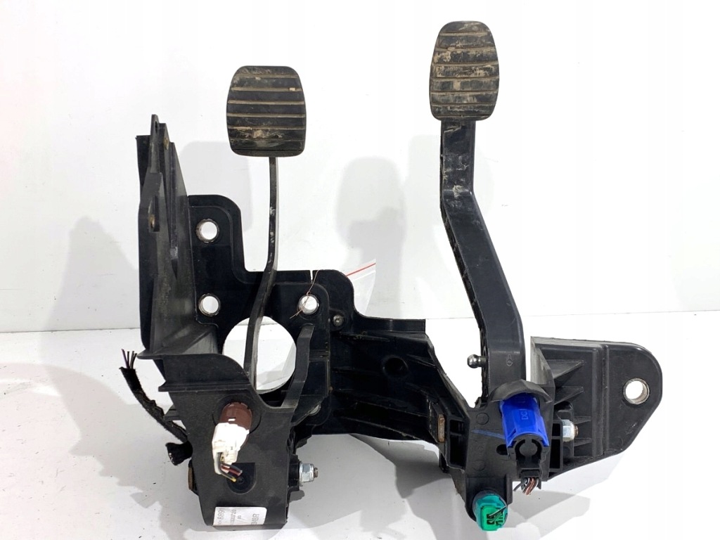 Купить Педали renault master 3 180101626r 2.3 163km