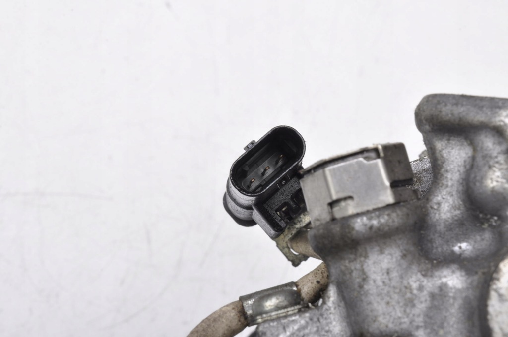 фото №7, Mercedes w176 1.6 компрессор кондиционера 447280-7424