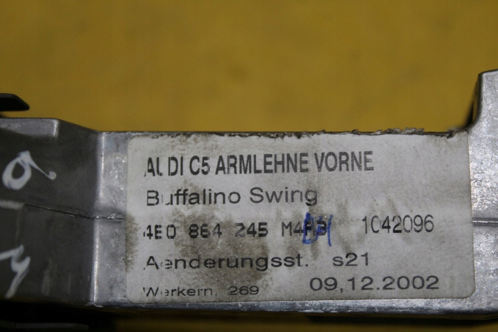 фото №12, Подлокотник a6 c5 fl 4e0864245 кожа