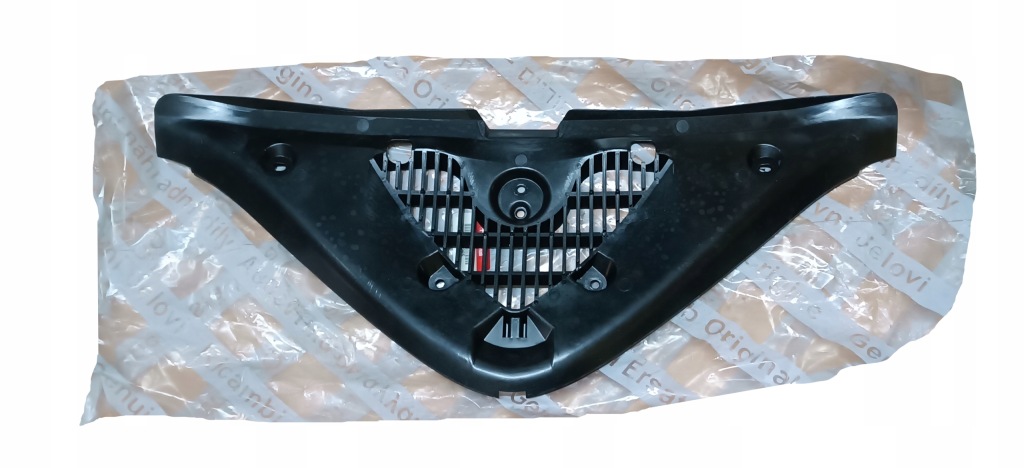 фото №1, Alfa romeo 166 решітка радіатора решітка радіатора бампера 60609365