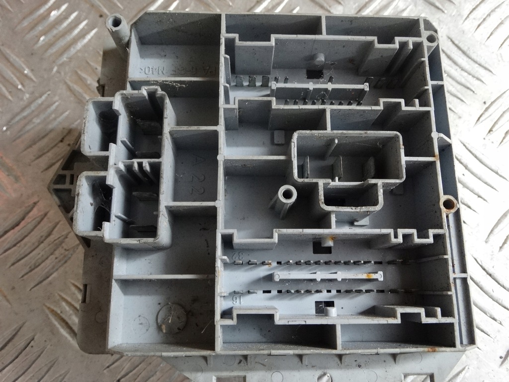 фото №3, Коробка запобіжників alfa romeo