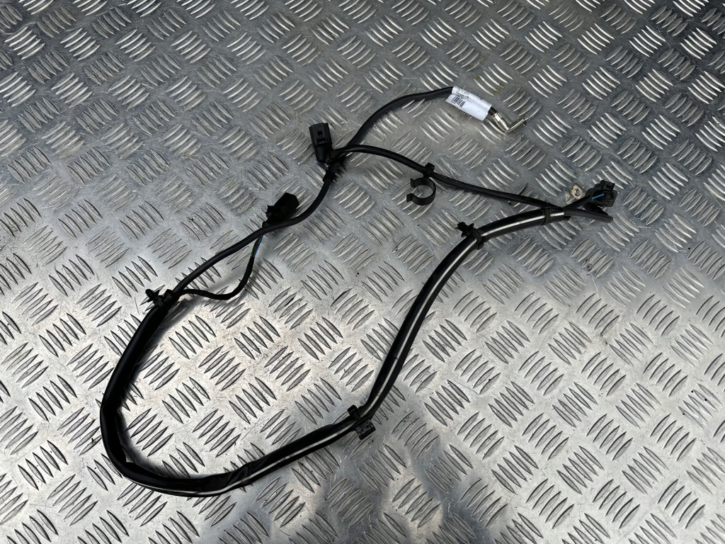 фото №1, Audi оригінальний номер 5q0971230ac