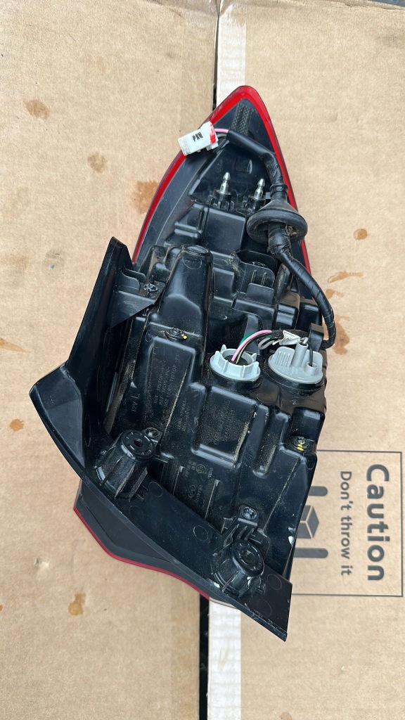 Hyundai i30 2017- hb фара ліва задній задня led Доставка