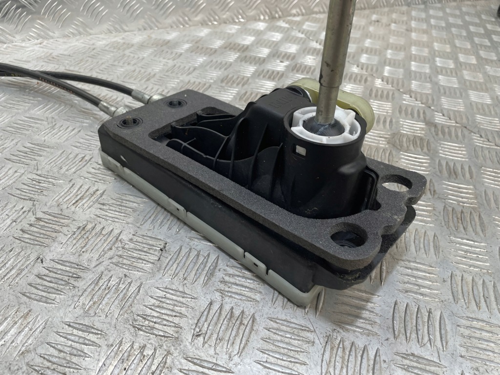 фото №3, Домкрат выборщик переключения передач тросы mini r56 r57 r58 r59 7598858 7604569