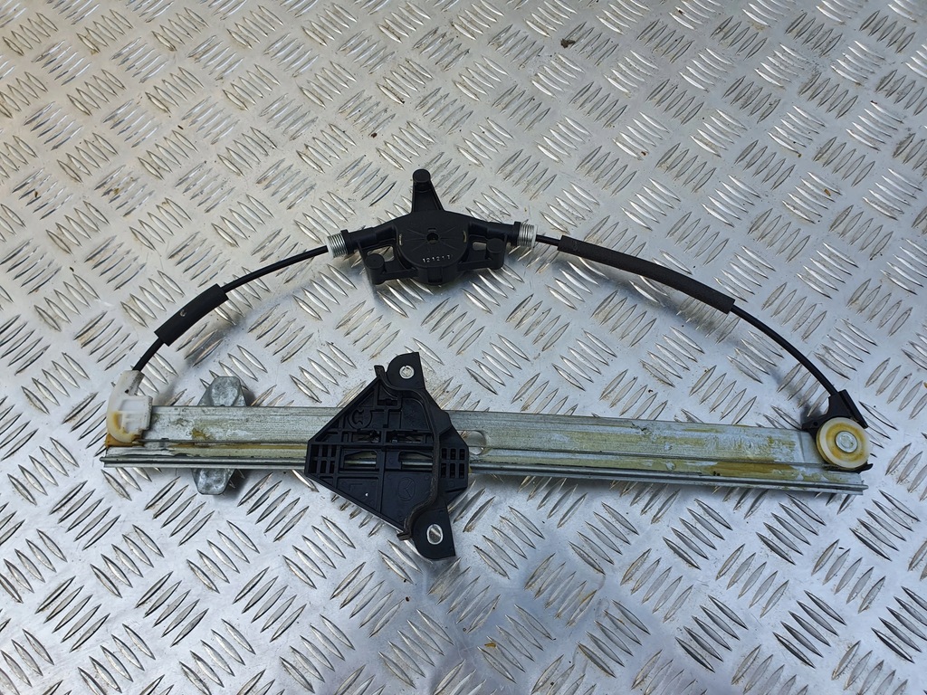 фото №1, Podsnośnik стекло дверь левый перед mazda cx-3 dk 15-