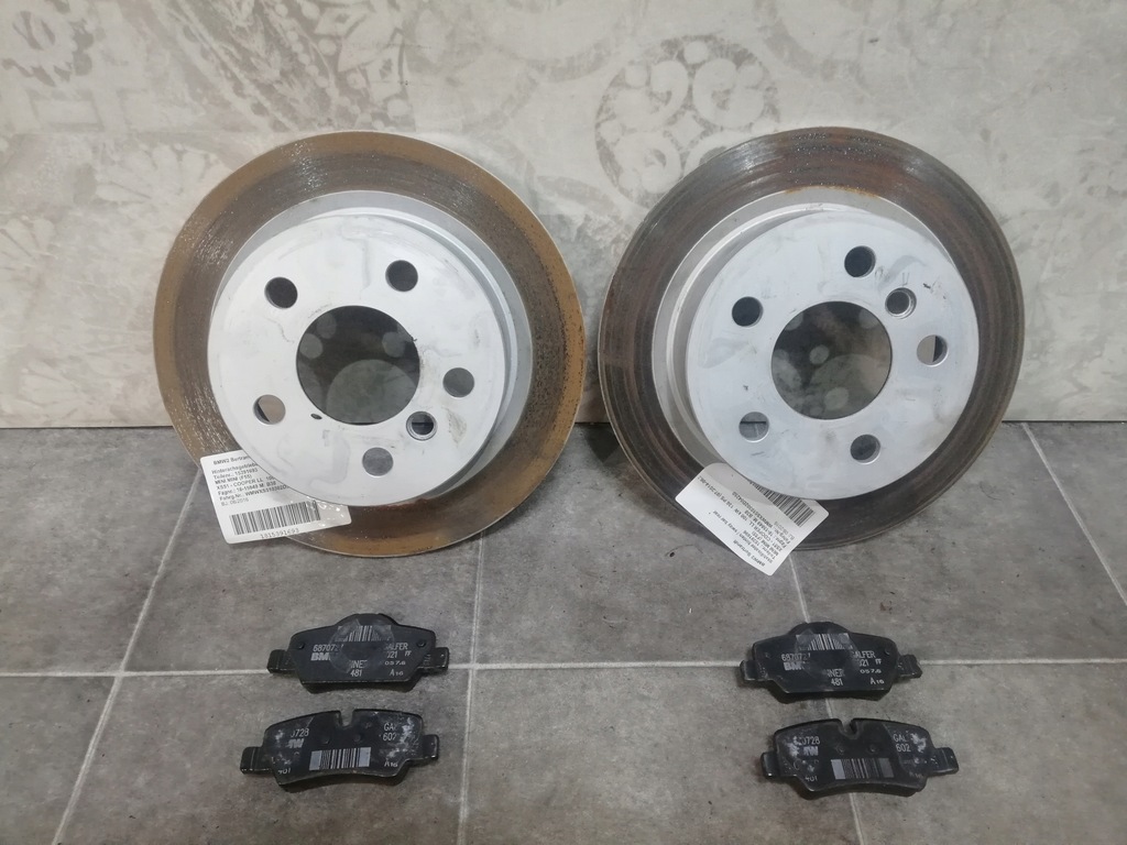 фото №1, Тормозные диски тормозные колодки задняя mini f55 f56 f57 оригинал nowe
