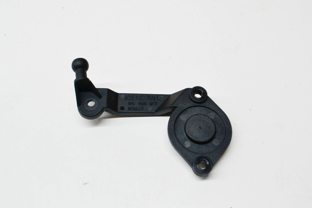 фото №8, Mercedes benz w204 a2048602469 c-class w204 передня права пряжка поперечина bezp