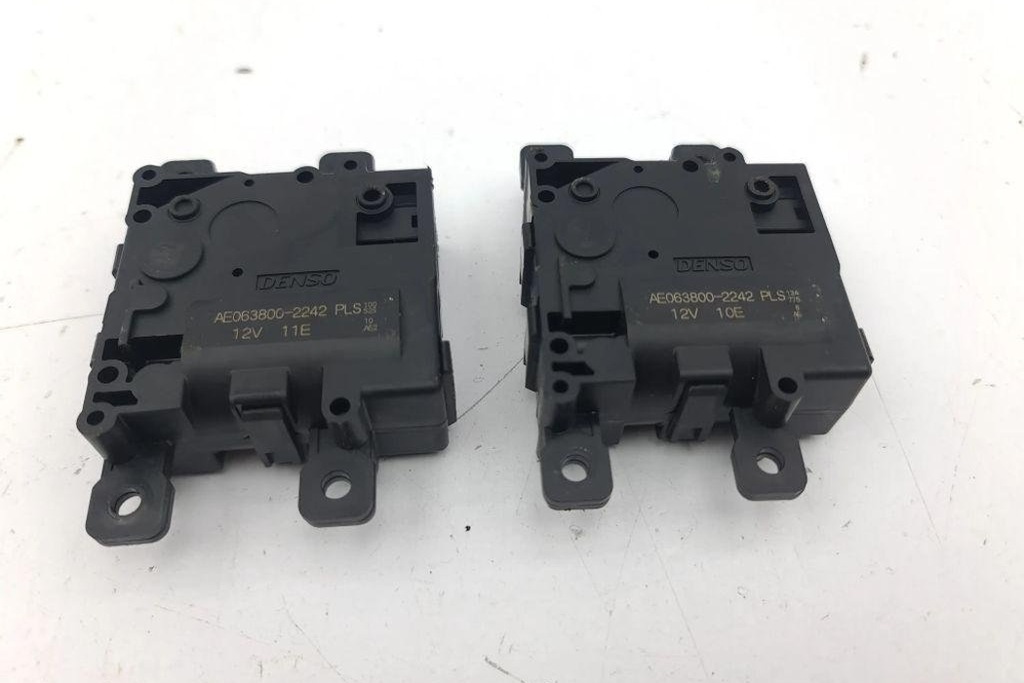 фото №8, Клапани керуючий обігрівачі toyota 0638009004 1.8l 2022