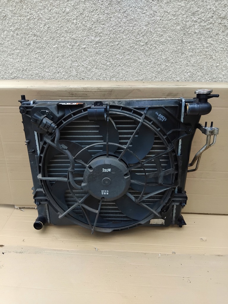 фото №6, Hyundai i40 lift sedan 1.7 crdi 141 km 103 kw комплект радиатор вентилятор