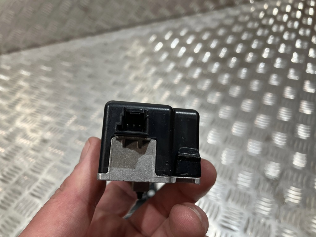 фото №5, Блокировка колонки рулевого a klasa w177