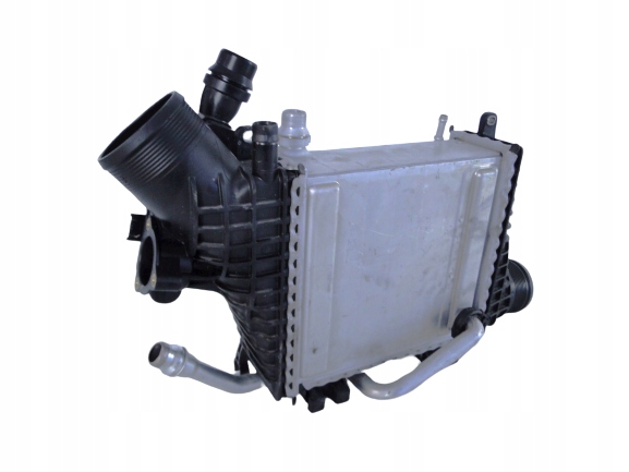 Купити Mercedes e klasa 238 купе кабріолет  інтеркулер радіатор повітря рестайлінг