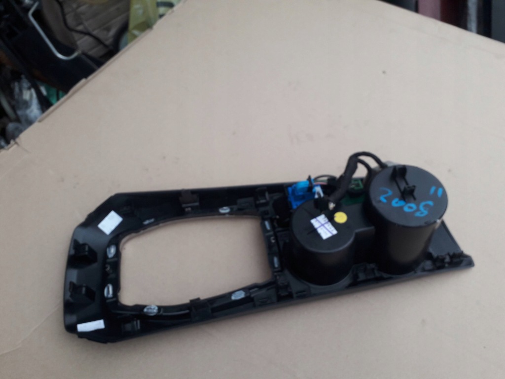 фото №3, Панель середній рамка тунель peugeot 2008 ii 19-