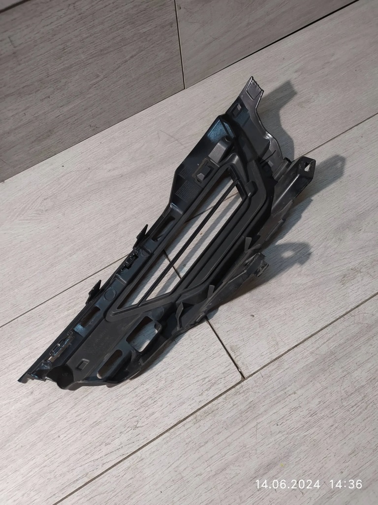 фото №6, 8829. volvo xc60 ii решётка бампер правый перед 32234968