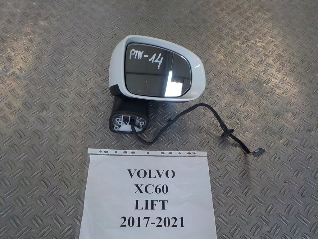 фото №1, Volvo xc60 ii 17-21 зеркало правое 14 pin