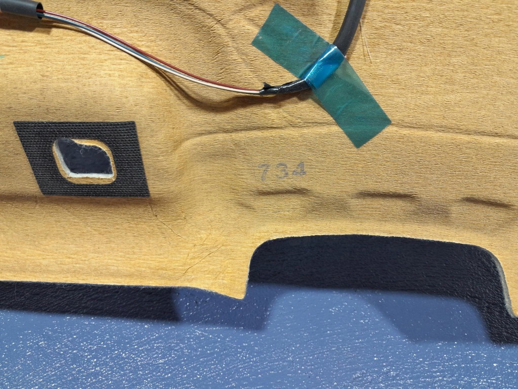 фото №12, Toyota corolla e16 xi sedan потолок