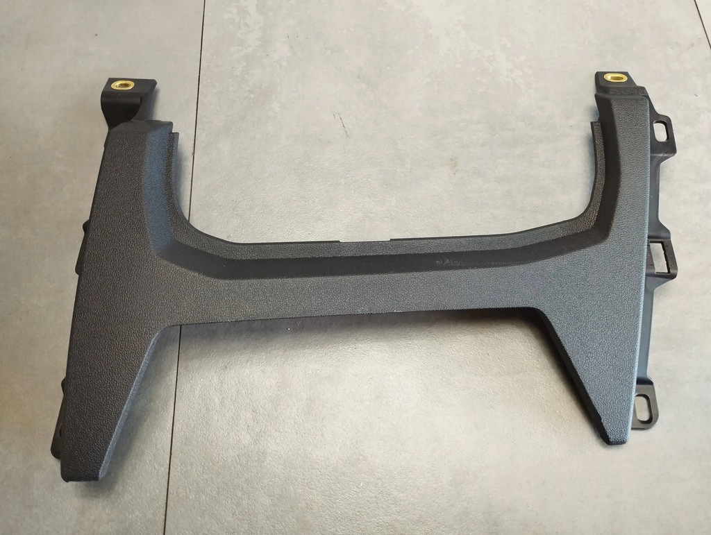 фото №1, Audi s3 a3 8y защита панели 8y1857007