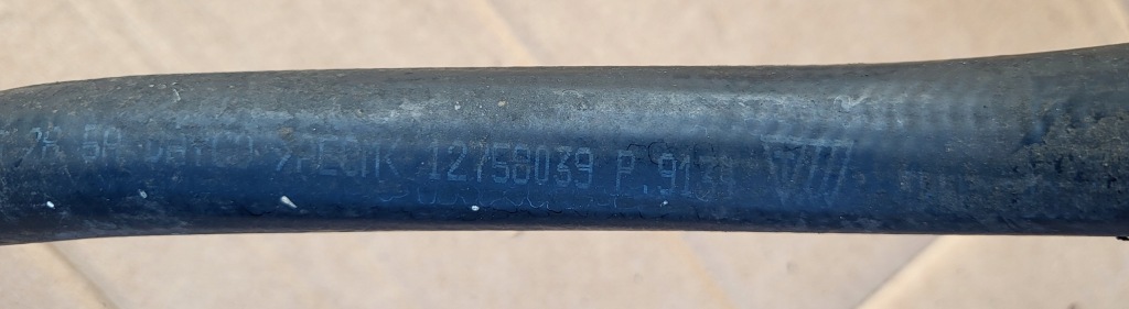 Шланг труба патрубок оливи системи підсилювача бачок saab 95 9-5 оригінальний номер європа Київ