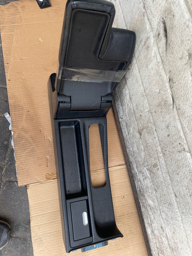 фото №5, Подлокотник bmw 3 e36 cabrio кожа czarna