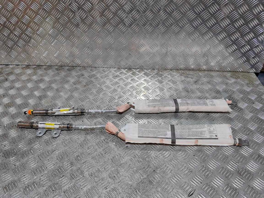 Купити Mercedes sl r231 шторка безпеки ліва 2318601502 оригінал .