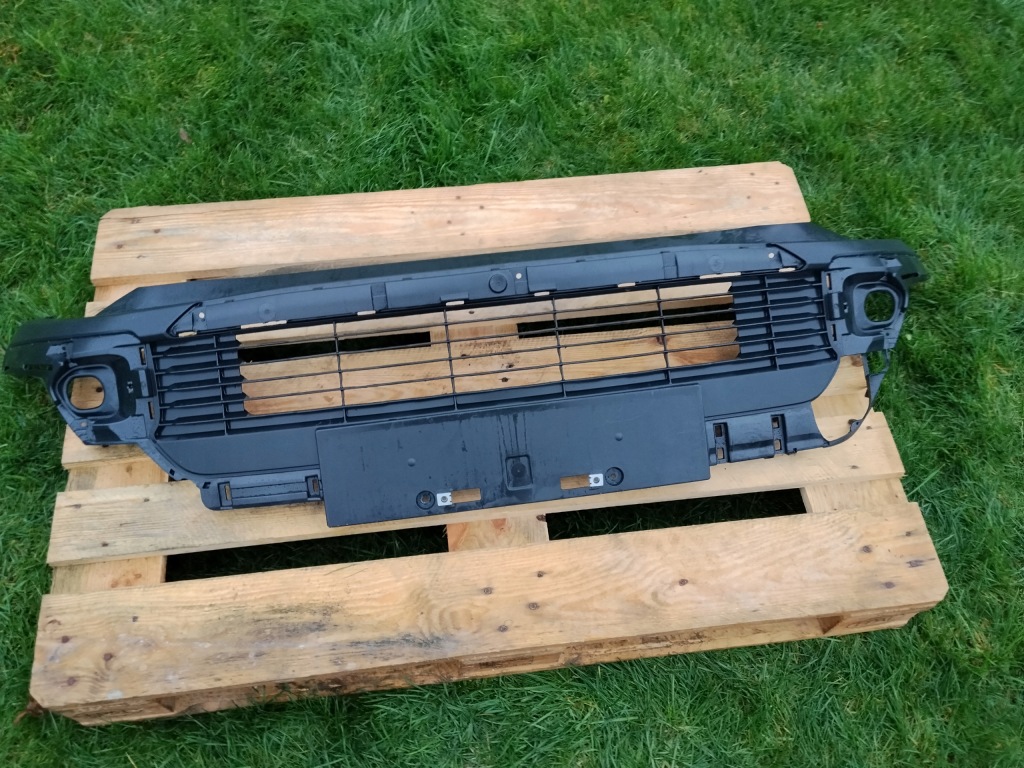 Бампер перед накладка нижняя бампера спойлер накладка-спойлер toyota yaris cross 21-- Доставка