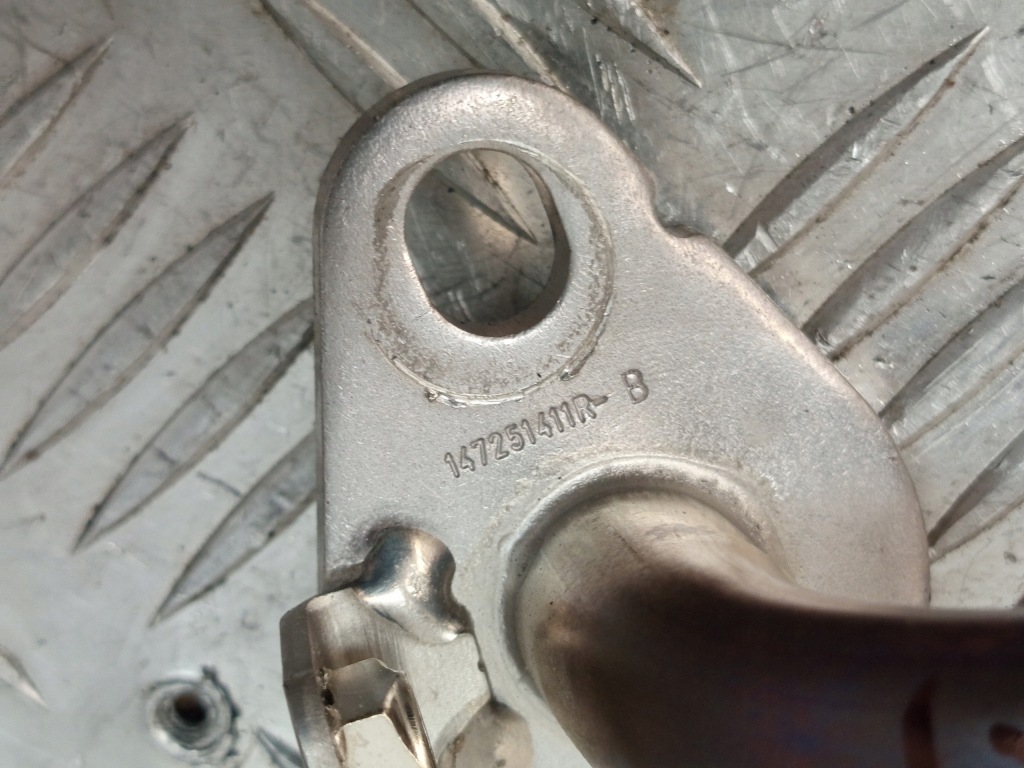 Труба трубка шланг egr renault clio v 147251411r оригінальний номер Оригінал